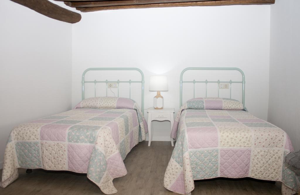 Casa De La Panaderia Guest House Los Navalucillos Ngoại thất bức ảnh